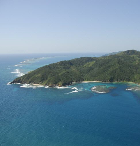 guanaja view from north east point on island